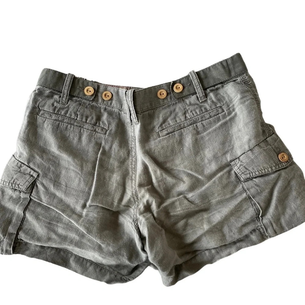 Banana Republic Light Green Linen Cargo Shorts - Picture 2 of 4